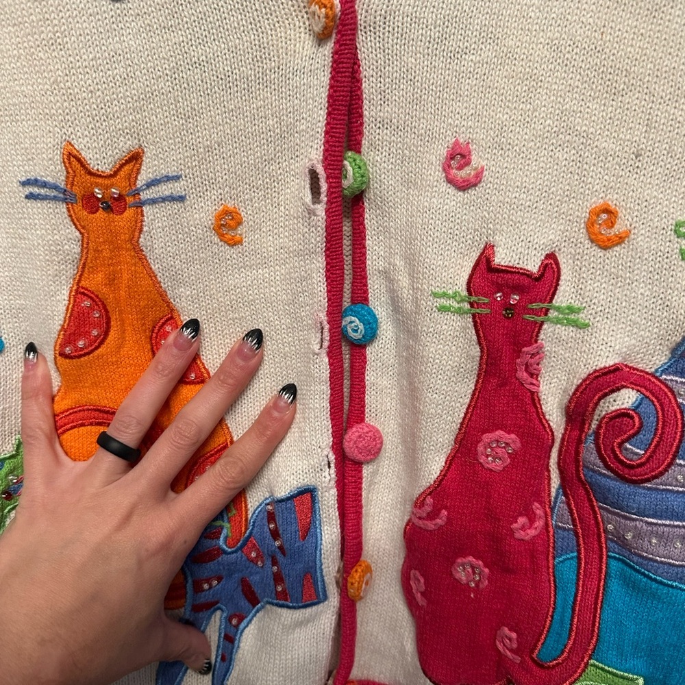 Vintage Y2K Era Timberlea Colorful & Chaotic Cat Embroidered Cardigan Medium - Picture 4 of 9